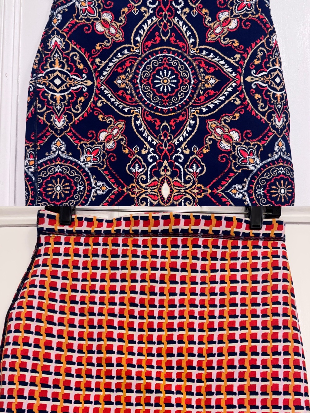 J.McLaughlin Double-Sided Navy, Red & White Patterned Pencil Skirt